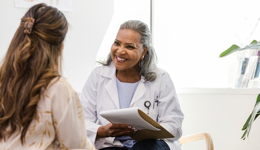 Patient talking to doctor about vaginal cancer diagnosis